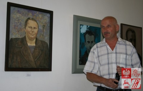 Andrzej Dańkowski przy portrecie mamy opowiada o jej losie