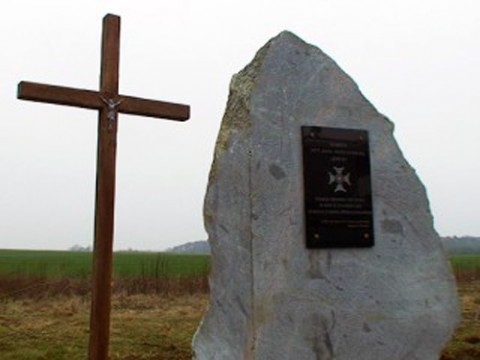 Pomnik w Kowalkach ku czci Jana Borysewicza "Krysi", fot.: wilnoteka.lt