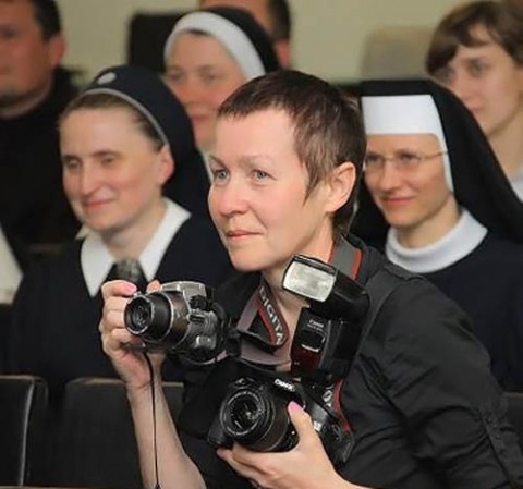 Ałła Niewierowicz dokumentowała wiele wydarzeń z życia Kościoła, fot.: catholic.by 
