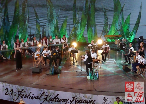 Na scenie Orkiestra Instrumentów Ludowych