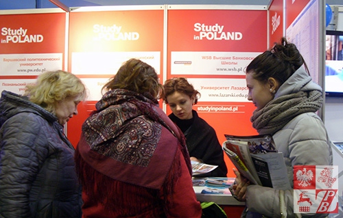 Anna Melnyk z Uniwersytetu Jagiellońskiego udziela informacji o możliwości studiowania w Polsce 