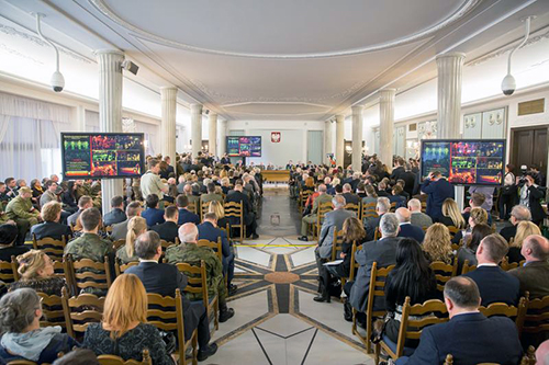 Druga co do wielkości po Plenarnej Sala Kolumnowa Sejmu RP była wypełniona po brzegi, fot.: Paweł Kula/sejm.gov.pl