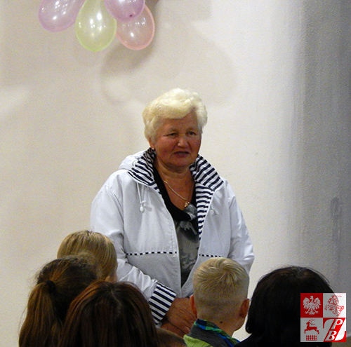  Helena Marczukiewicz, prezes Oddziału ZPB w Mińsku wita uczestników i gości uroczystości